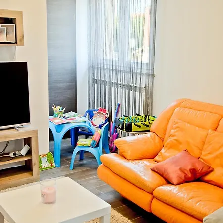 Kris Apartment