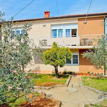 Appartement Kris *
