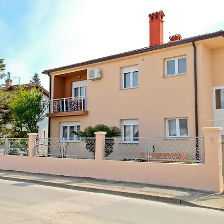 Appartement Kris *